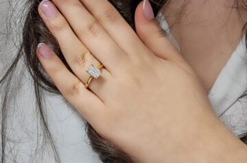 Soft glam look with emerald cut diamond rings