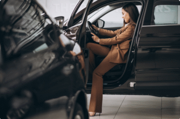 Top Reasons Professionals Prefer Executive Chauffeurs in Luton